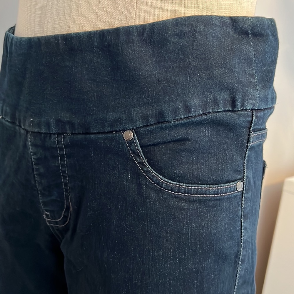 Jeans - Picture 7 of 12